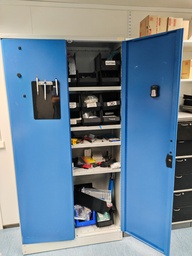 [#D21-35] Metallic Cupboard Sovella