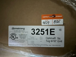 [#K3-21] BOX OF CARPET TILE (PHOTO REPRESENTATION)