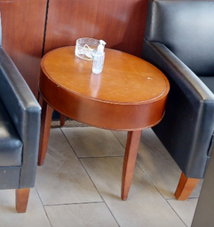 [#C11-9] Round side table