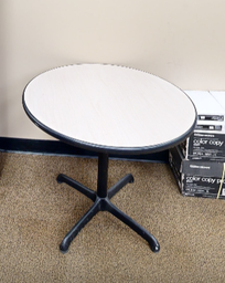 [#C4-21] Round meeting table