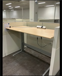 [#E10-210] Electronic height adjustable desk 