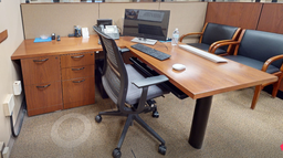 [#E6-1] L-shaped desk
