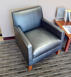 [#B12-5] Black lounge chair