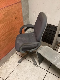 [#B13-10] Chair