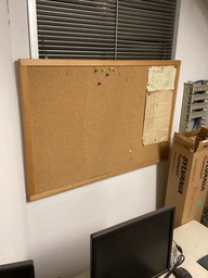 [#F1-11] Cork board
