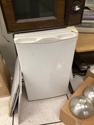 [#G9-21] Refrigerator