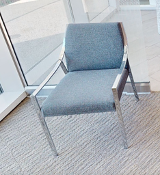 [#B8-3] Guest chair with arms