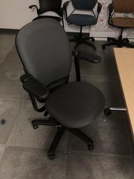 [#B13-18_5] Drive Chair