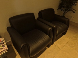 [#B12-29] Leather reception chairs