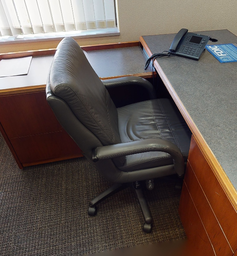 [#B13-1] Black Task Chair
