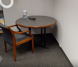 [#C4-26] Round Table