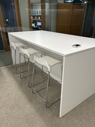 [#C4] High Top Table