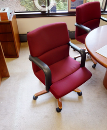 [#B13-8] Red Task Chair 2