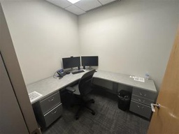 [#E6-W] L Desk With Two File Pedestals