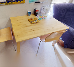 [#C4-06] Wood table