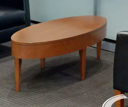 [#C3-9] Oval coffee table, wood