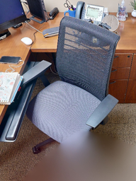 [#B13-2] Task chair with arms