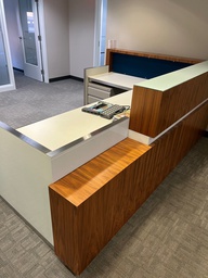 [#E5-80] reception desk