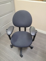 [#B13-11] Office chair