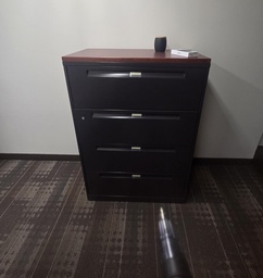 [#D10-275] 4 drawer filing cabinet