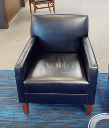 [#B12-6] Black lounge chair