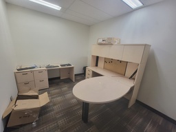 [#E9-444] U shape desk w/hoverhangin comp