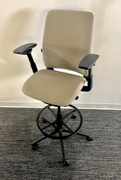 [#B13-60] Task Stool - tan Amia