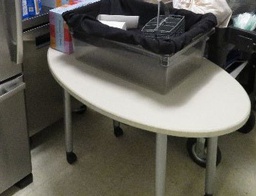 [#C11-62] Round Table