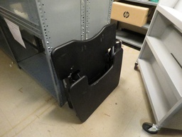 [#E11-90] Desktop risers