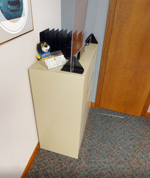 [#D8-12] 3H File Cabinet