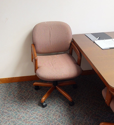 [#B5-16] Pink Conference Chairs