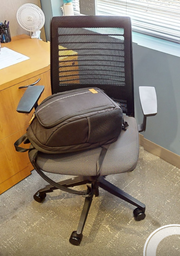 [#B13-2] Task chair with arms