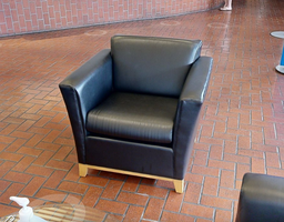 [#B12-1] Lobby Chairs