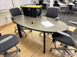 [#C13-18] Table Oval