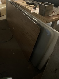 [#C8-10] Folding Tables