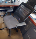 [#B13-3] Task chair with arms