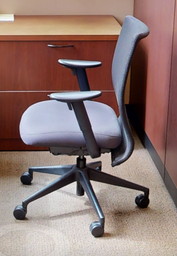 [#B13-5] Task chair with arms
