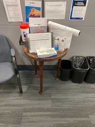 [#C23-17] Small Round Table