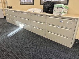 [#D8-17] Lateral File - 3H 5R with Common Top