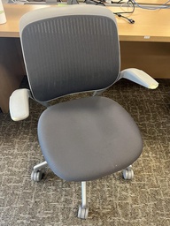 [#B13-45] Task Chair - grey Cobi (worn armrests)