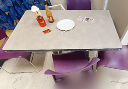 [#C4-8] Square break table