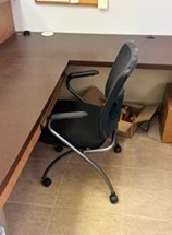 [#D11-12] Stackable Black Chair with Wheels