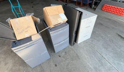 [#D6-21] Metal file cabinet 2 draw