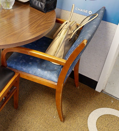 [#B9-1] Blue patterned guest chair