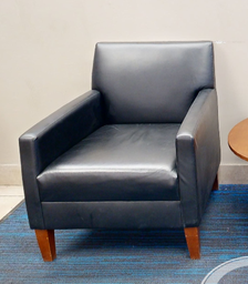 [#B12-6] Black lounge chair