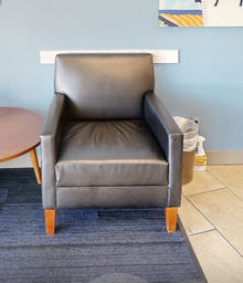 [#B12-5] Black lounge chair