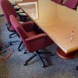 [#B5-4] Conference Chair 