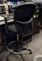 [#B1-15] Teller Stool