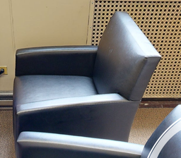 [#B12-8] Black lounge chair