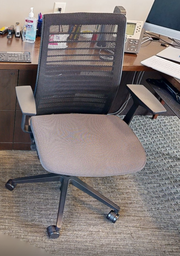 [#B13-2] Task chair with arms